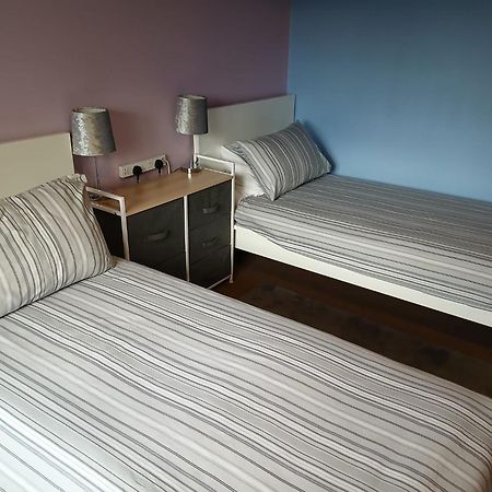Twin Room In Prescot Homestay Экстерьер фото